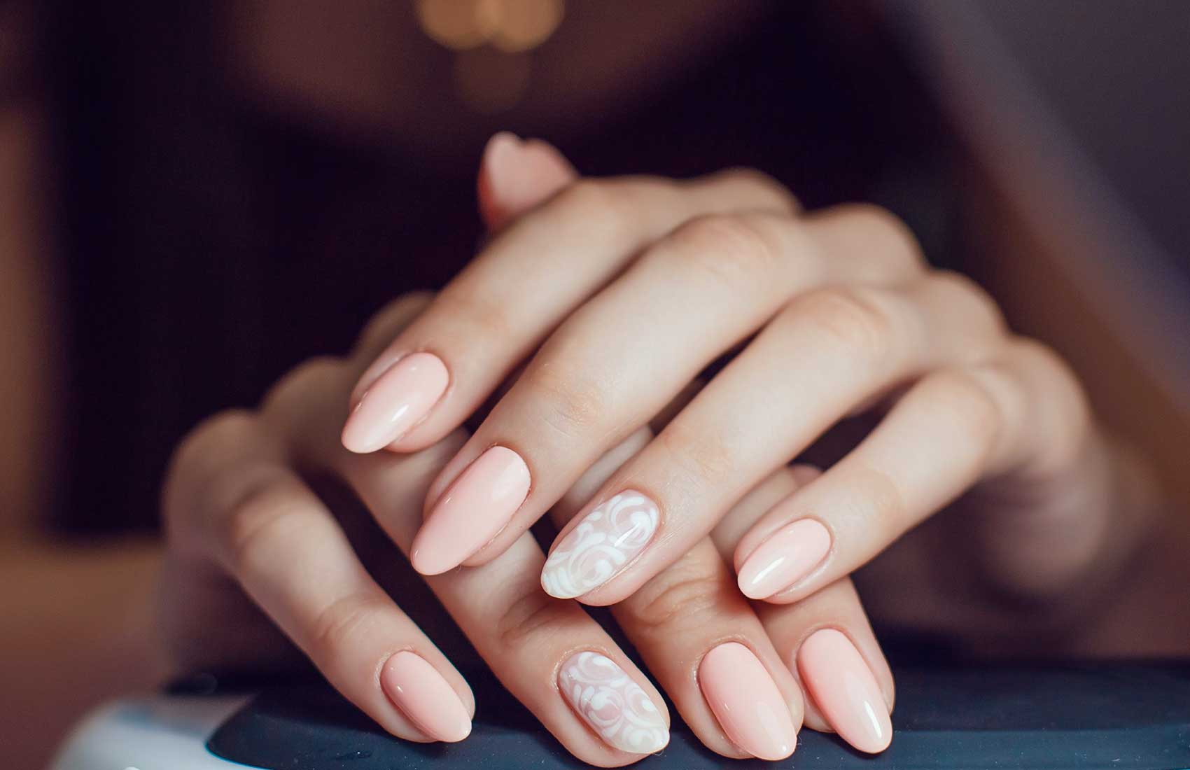 Magia Nera Tatoo Venzone - Ricostruzione Unghie Gel