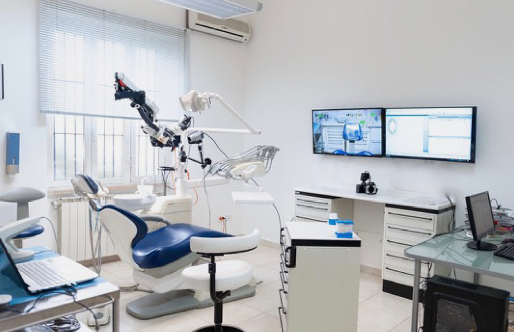 Studio Dentistico Dott. Claudio Macrì - Udine